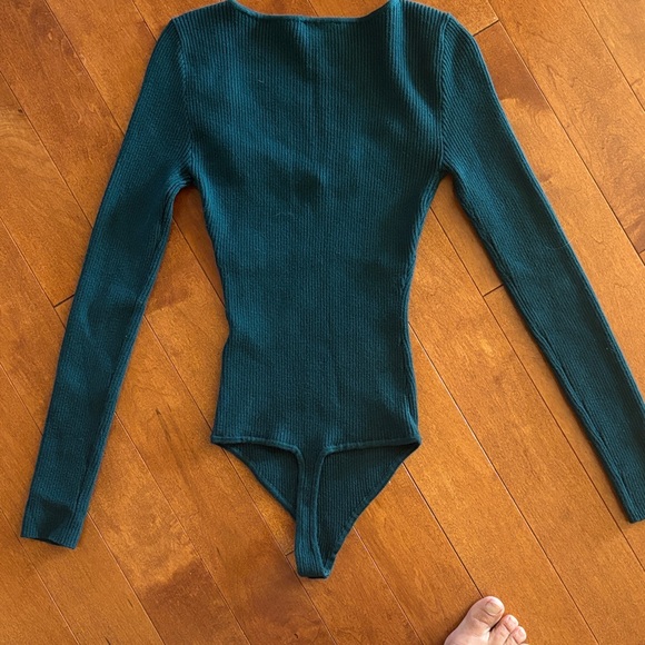 Abercrombie & Fitch Teal Long Sleeve Bodysuit - Picture 4 of 4